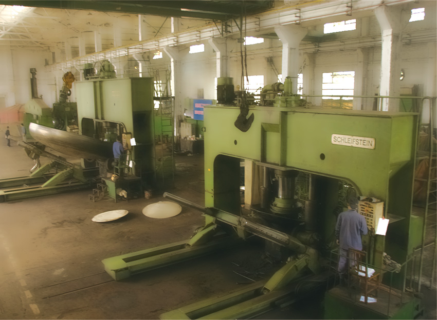 德國進(jìn)口的冷旋壓機(jī)組